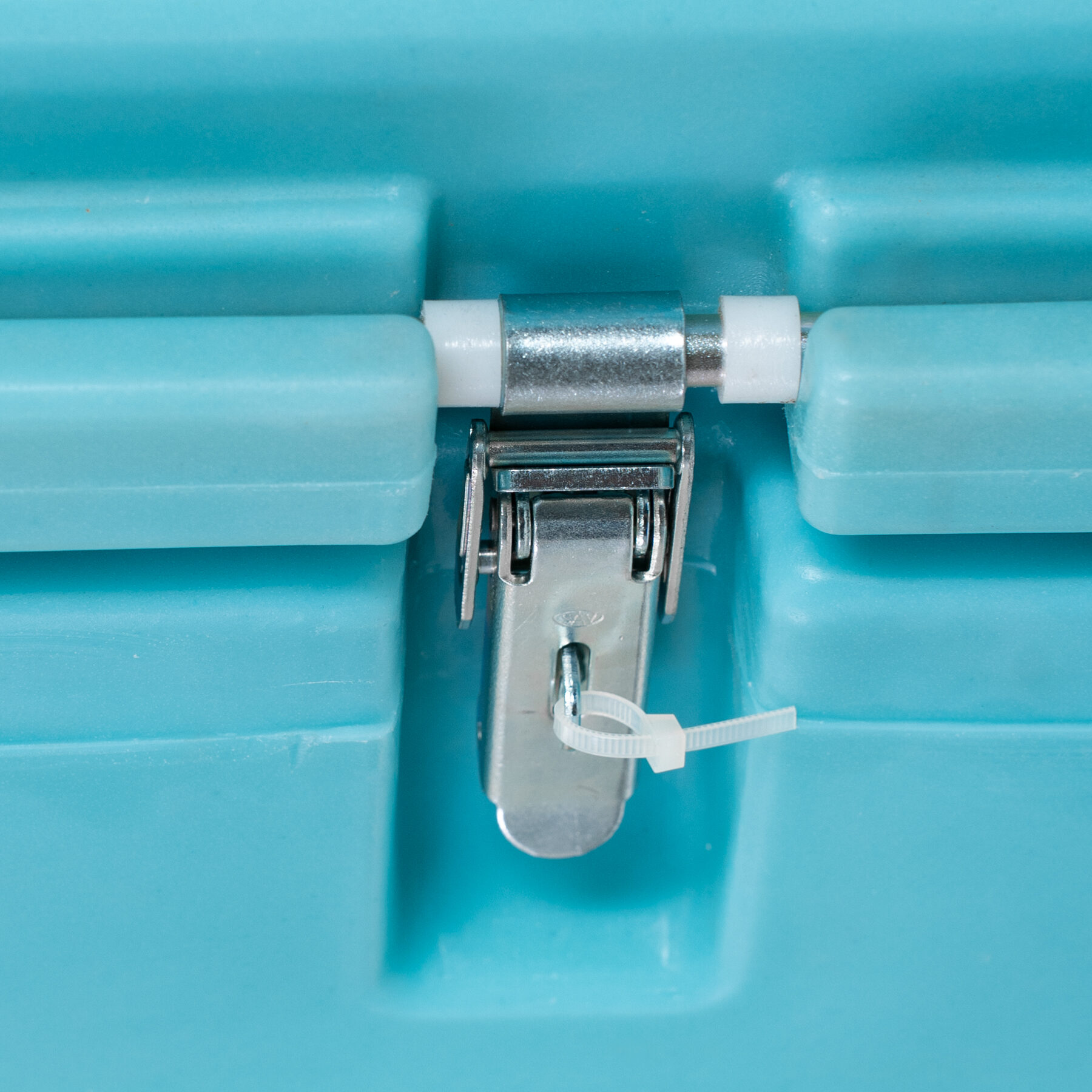 INSULATED BAC 25 OLIVO EMBEDDED CLOSING LATCH